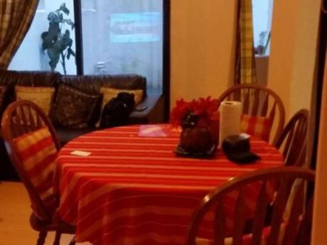 Amplio Apartamento, 4 Dormitorios 2 BaÑos 2 Patios