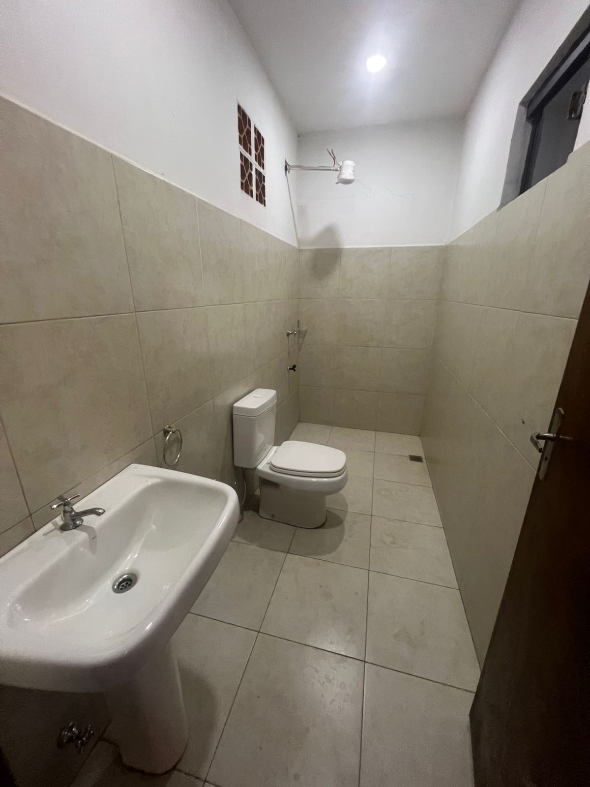 ALQUILO TINGLADO EN MARIANO ROQUE ALONSO – BARRIO CAACUPÉ MÍ — foto 3
