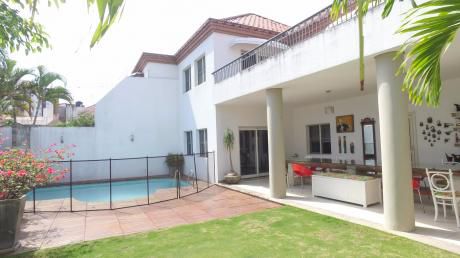Condominio La Hacienda 1