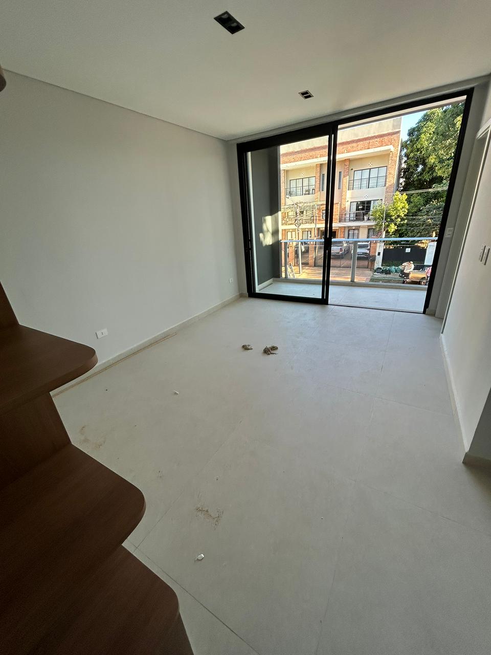 DUPLEX A ESTRENAR EN ALQUILER CON QUINCHO Y PISCINA ZONA MBURUCUYÁ. — foto 2