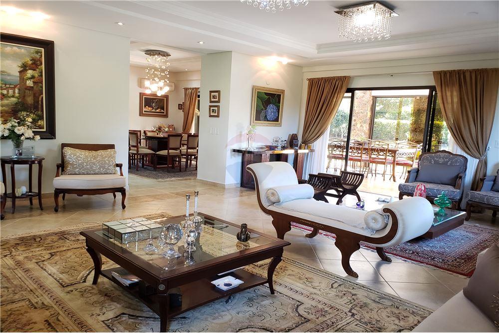 EN VENTA RESIDENCIA EN EL PARANÁ COUNTRY CLUB — foto 2