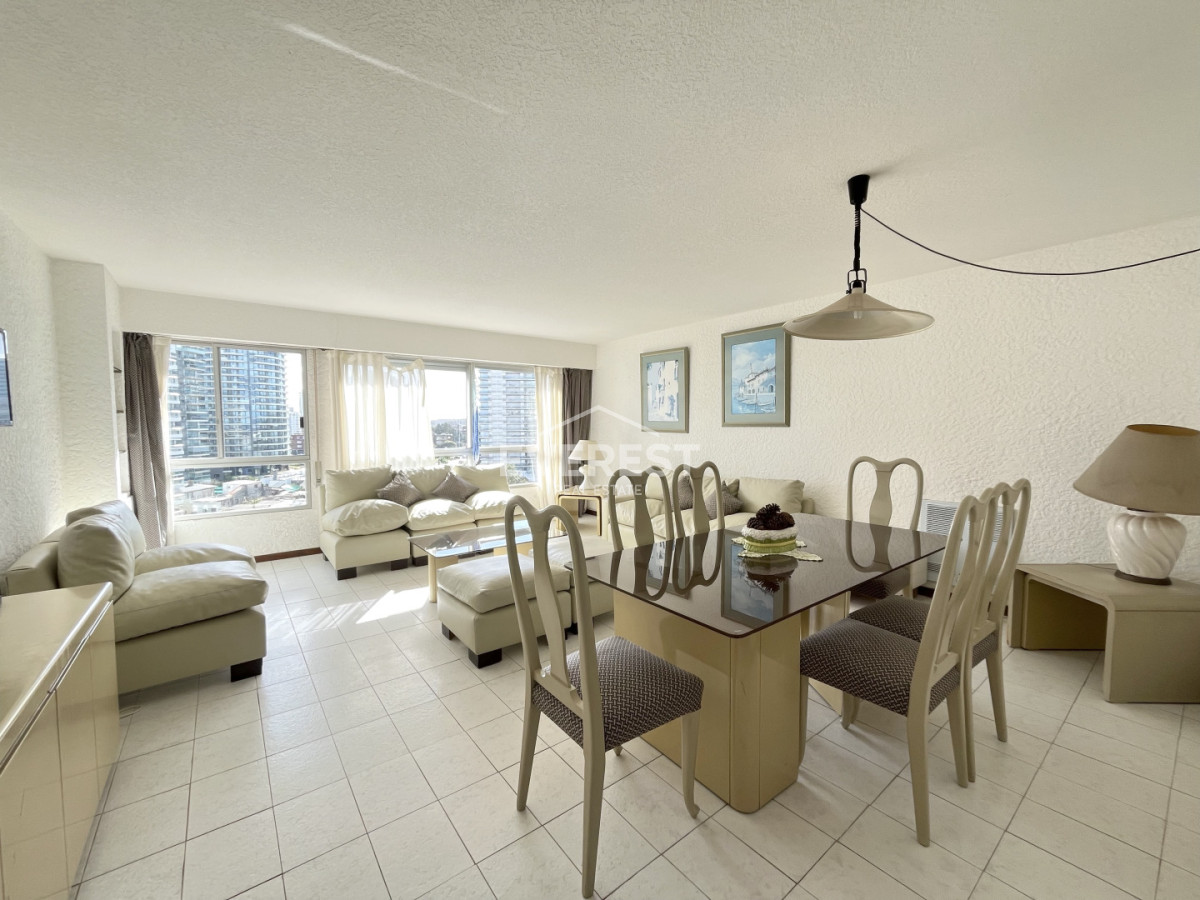 Apartamento en venta en Playa Brava