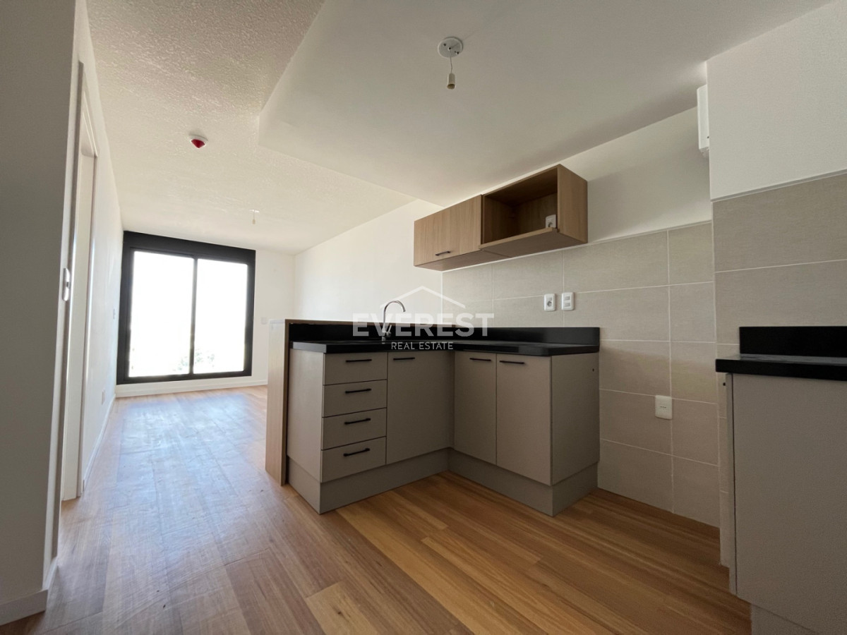 Apartamento en alquiler 1 dormitorio con garaje