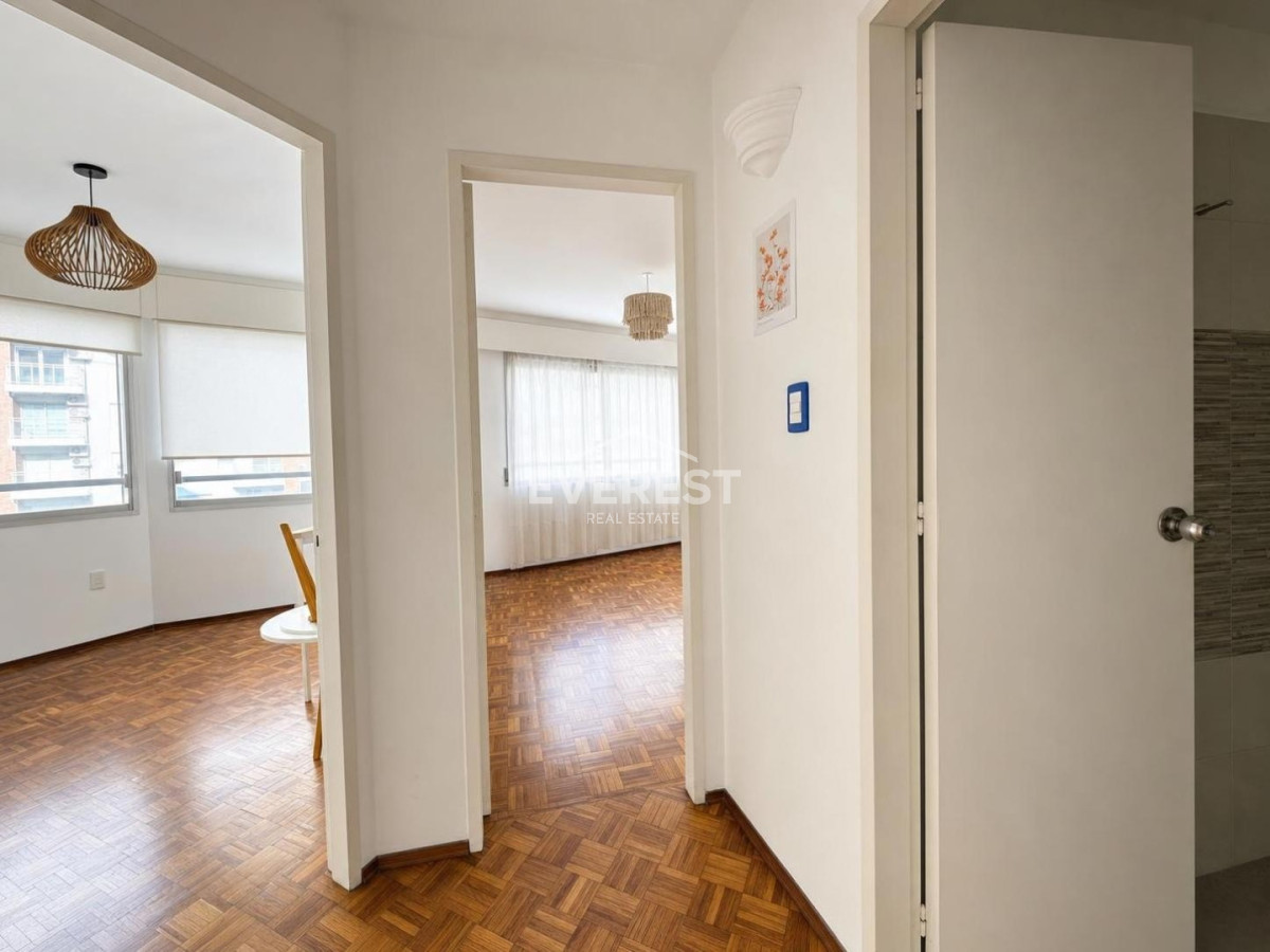 Alquiler Apartamento 2 Dormitorios Garaje Tres Cruces · Foto 10