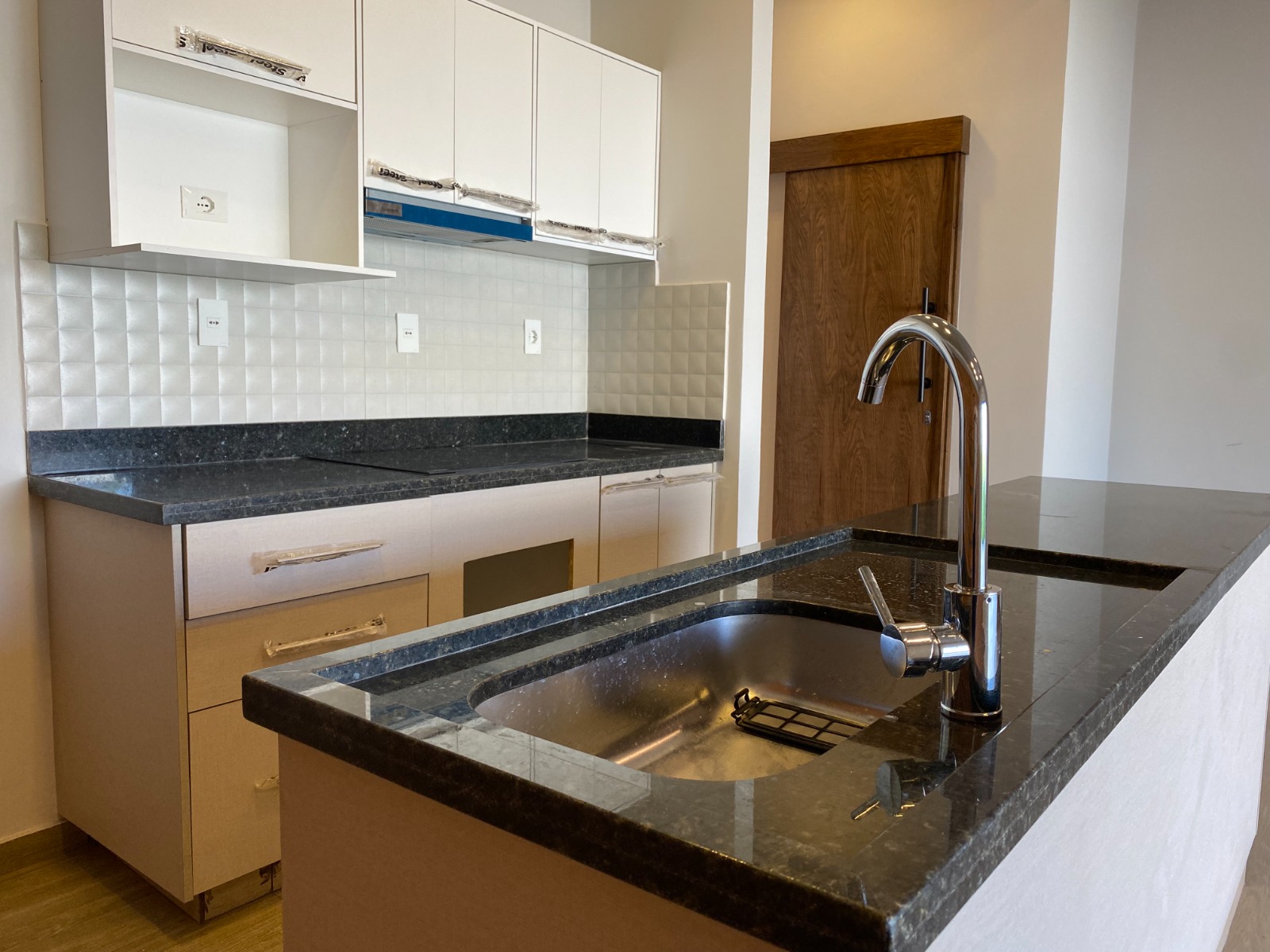 EN VENTA DUPLEX A ESTRENAR EN LUQUE BARRIO LAURELTY — foto 3