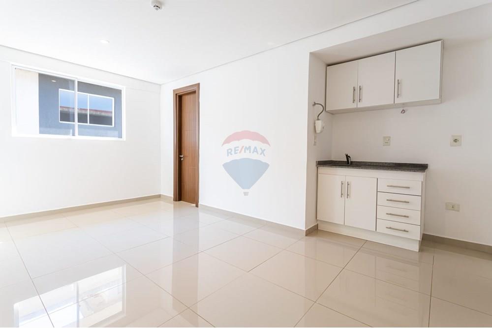 Departamento - Alquiler - San Lorenzo, Paraguay — foto 3