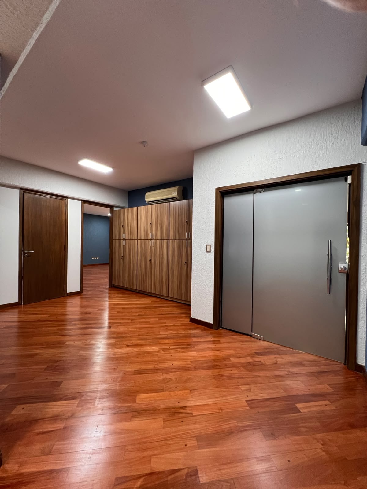 AVDA. BOGGIANI, EN ALQUILER OFICINA CORPORATIVA DE 220 m2 CON 2 COCHERAS. — foto 3