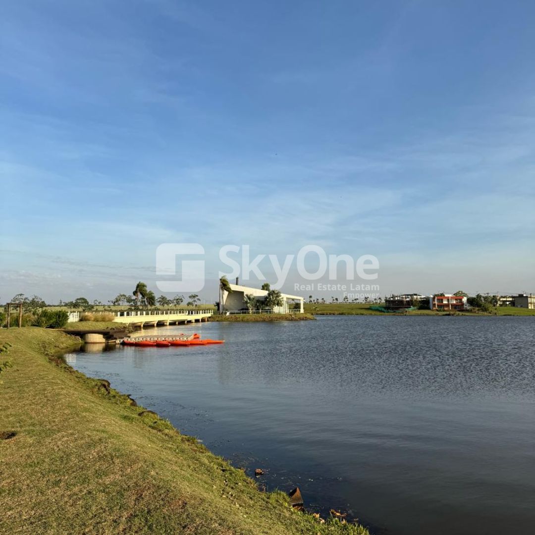 EN VENTA:   Terreno en Condominio Costa del Lago — foto 2
