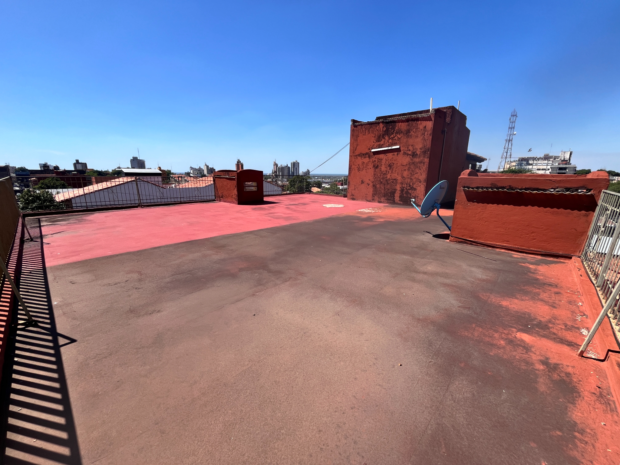 Edificio en venta en Pettirossi, Asunción — foto 2