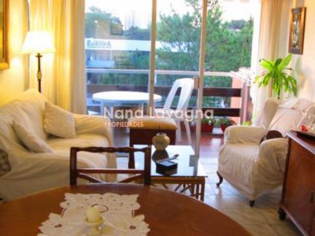 Apartamento En Venta , Aidy Grill, Punta Del Este, 2 Dormitorios.