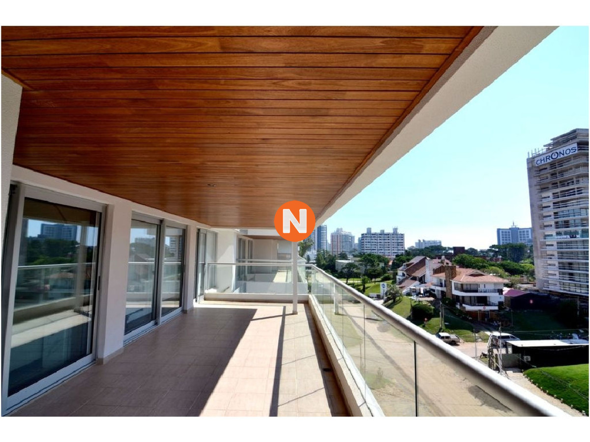 Apartamento en Punta del Este, Aidy Grill