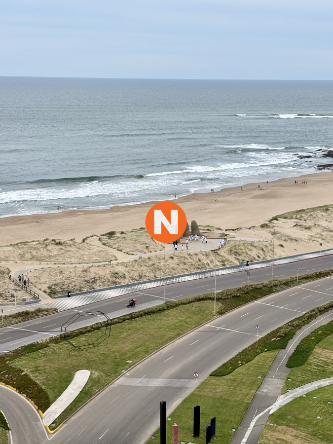 Moderno apartamento frente a Playa Brava - amplitud y confort · Foto 6