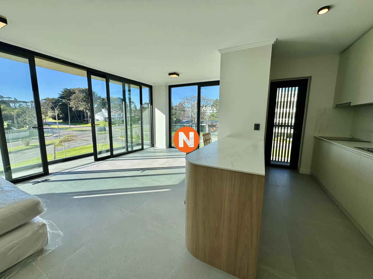Apartamento de 2 dormitorios en alquiler anual