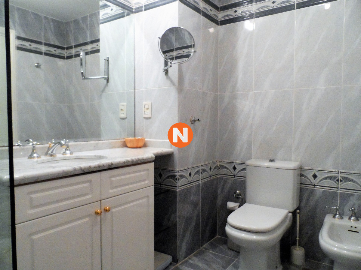 Apartamento en Alquiler, Mansa, Punta del Este, 3 Dormitorios. · Foto 12