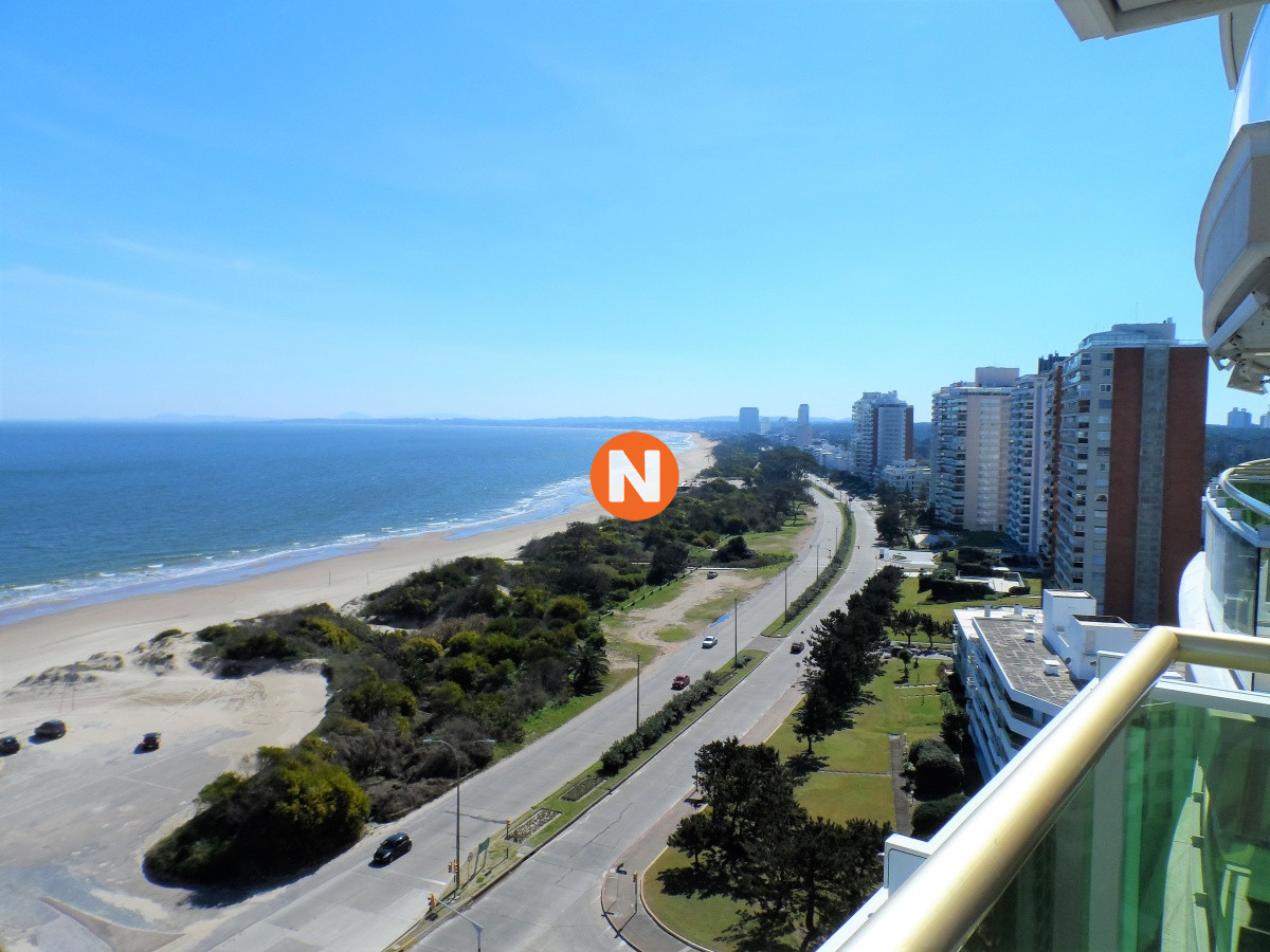 Apartamento en Alquiler, Mansa, Punta del Este, 3 Dormitorios. · Foto 6