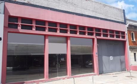Oportunidad - Local 1000 M2 Techados - PróX. Bvr. Artigas