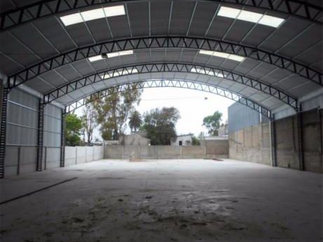 A Estrenar 1700 M2 Oficinas/galpón - Zona Perez Castellanos