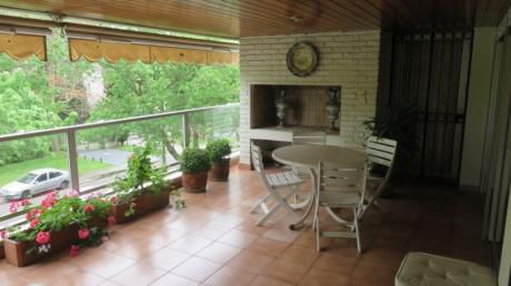 Apartamento A 1 Cuadra Del Lawn Tennis 3 Dormitorios, Terraza Parrillero