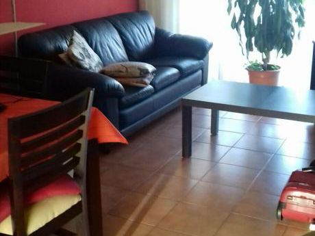Hermoso Apartamento Al Frente, Dos Dormitorios Con Renta.