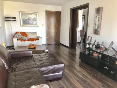 Moderno Apartamento Sobre 21 De Setiembre!!!