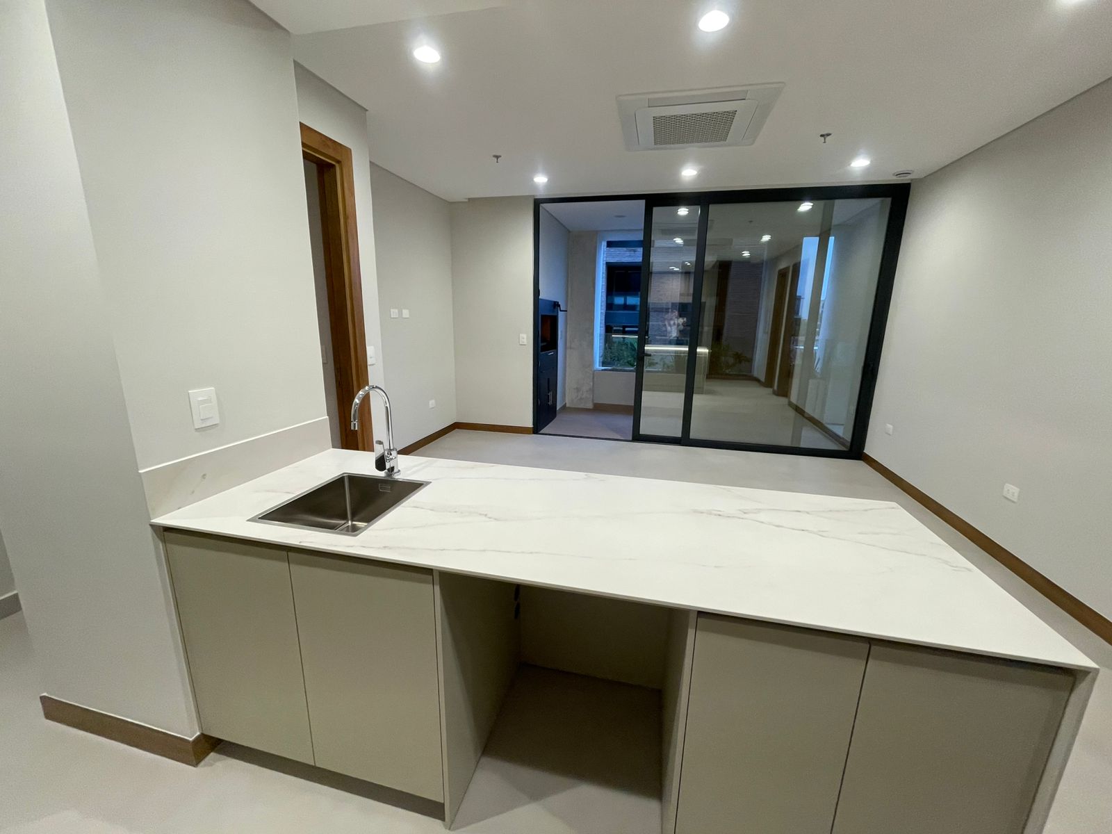 EN ALQUILER | DEPARTAMENTO DE 2 DORMITORIOS EN SUITE | DISTRITO PERSEVERANCIA — foto 3