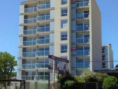 Vendo Apartamento 2 Dormitorios Sobre La. De Herrera. Ley 18.795 Montevideo Uruguay
