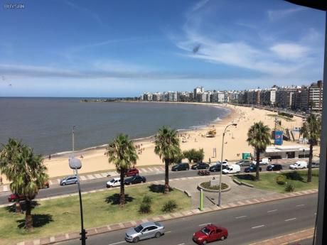 Apartamento Rambla De Pocitos, La Mejor Vista, 2 Dormitorios Mas Servicio Y Garaje, Montevideo, Uruguay