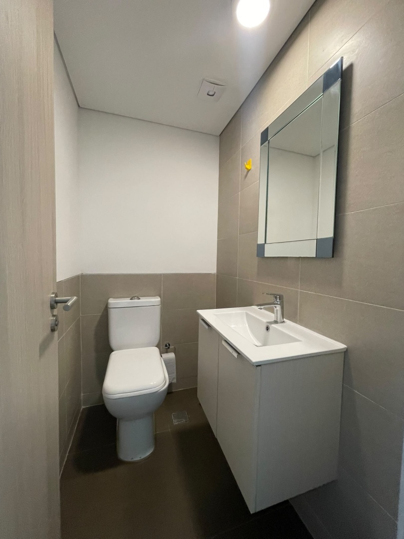 Alquiler Apartamento de 1 dormitorio, 2 baños, Garaje gimnasio, piscina, barbacoa, Pocitos, · Foto 9