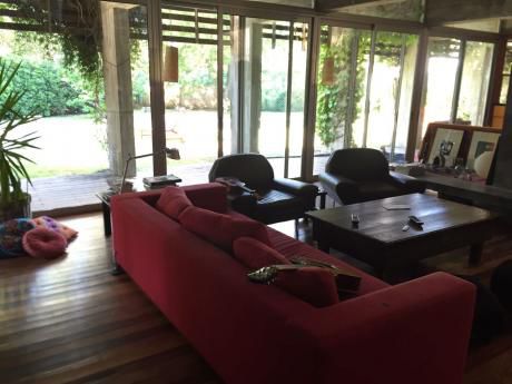 Casa En La Arbolada, Barrio Privado