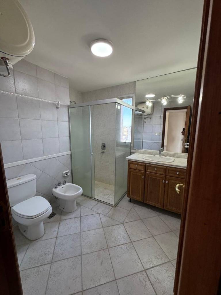 ALQUILO DEPARTAMENTO DE DOS DORMITORIOS CON ÁREA DE SERVICIO — foto 3