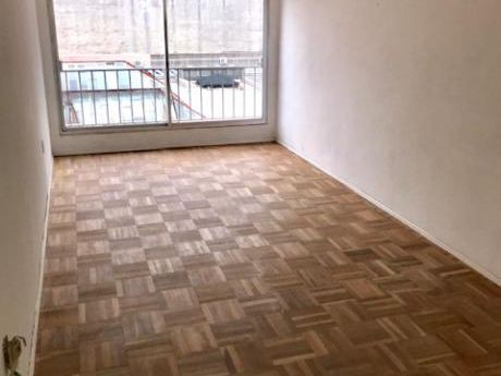 Alquiler Apartamento 2 Dormitorios, Centro, Excelente Estado