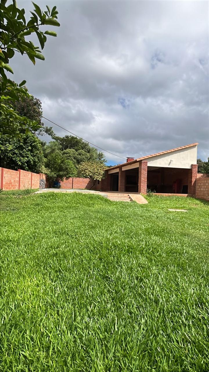 "Casa de Campo Moderna: Tu Refugio en Yaguarón" — foto 3