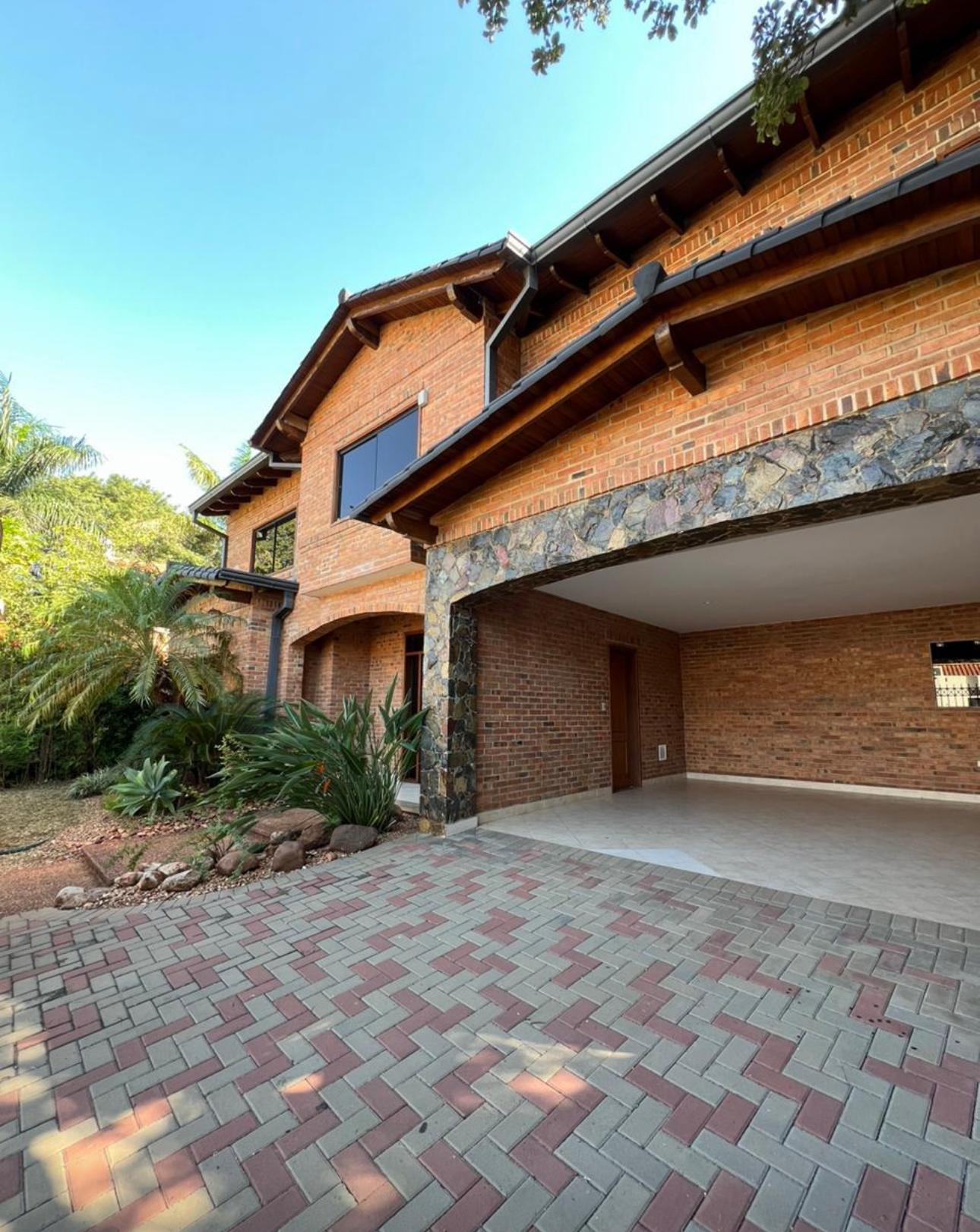 Casa en alquiler en Mburucuyá