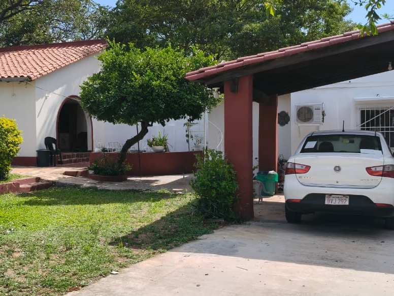 Casa en alquiler en Lambaré