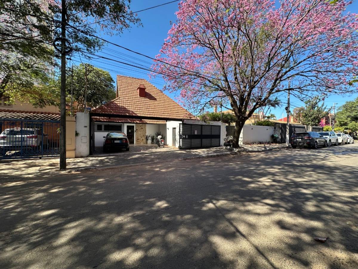 Casa en venta en Mburucuyá