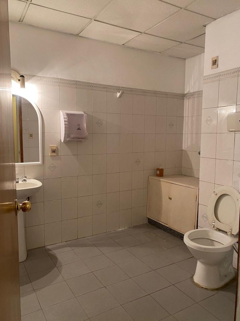 OFICINA EN VENTA Y ALQUILER FRENTE A RAMBLA · Foto 9