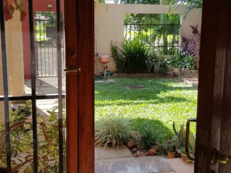 Alquilo Acogedora Casa En Barrio Goethe/sta Teresa