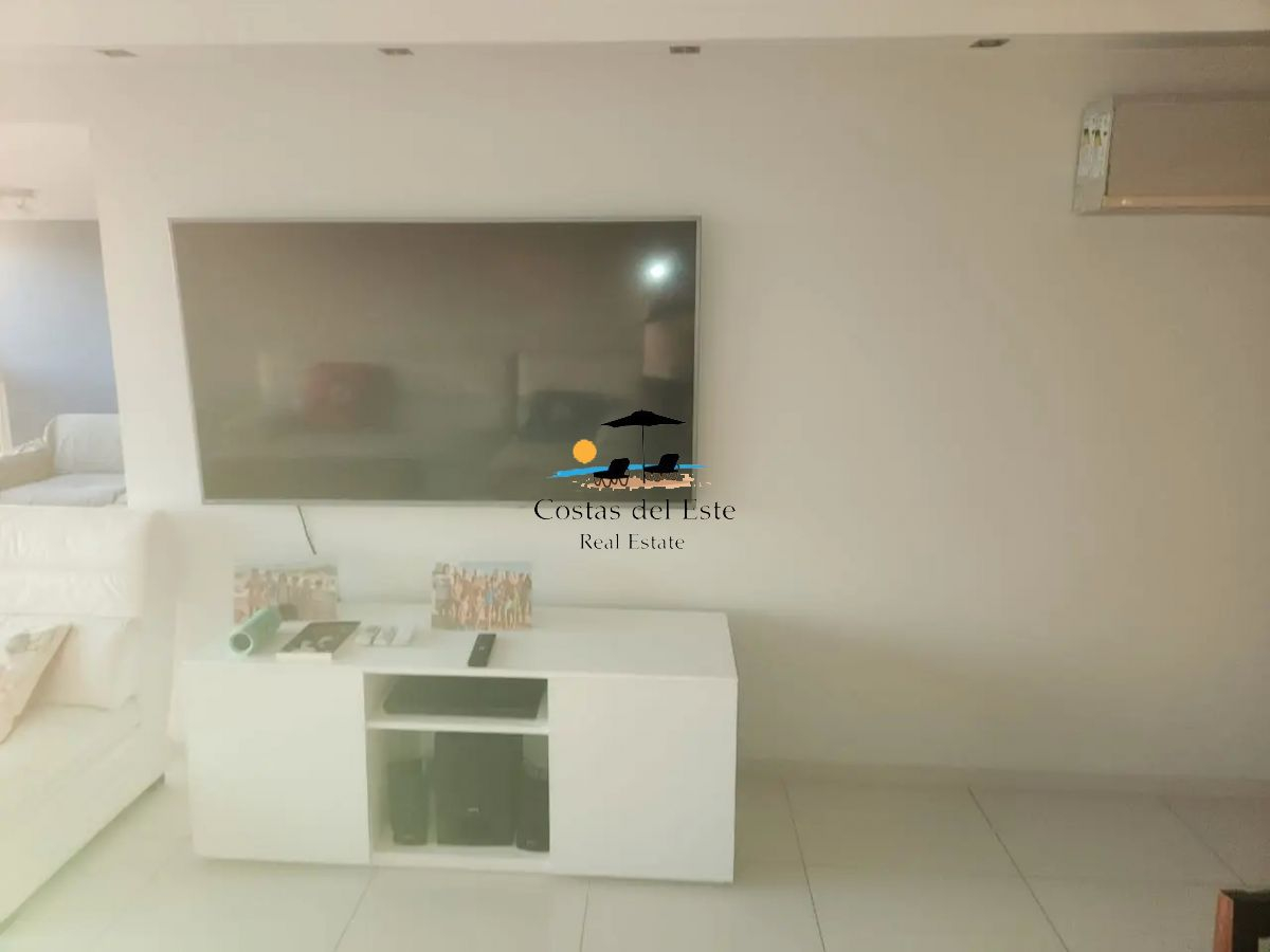 Alquiler Anual Hermoso Departamento De 2 Dormitorios Y Dep.frente Al Mar!! · Foto 4