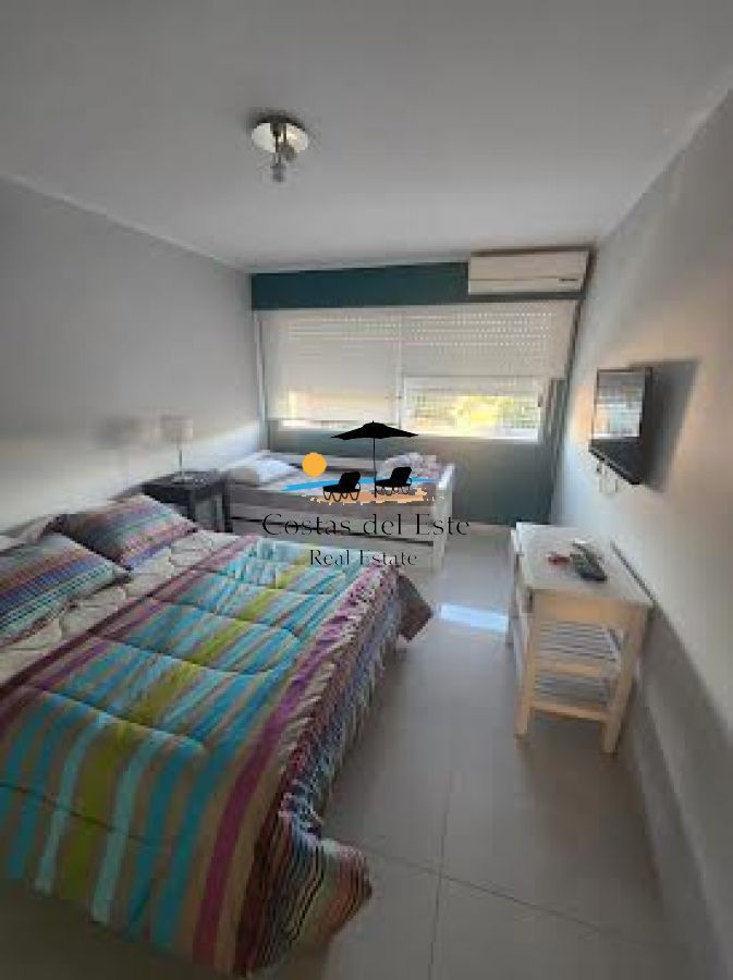 Alquiler Anual Hermoso Departamento De 2 Dormitorios Y Dep.frente Al Mar!! · Foto 3