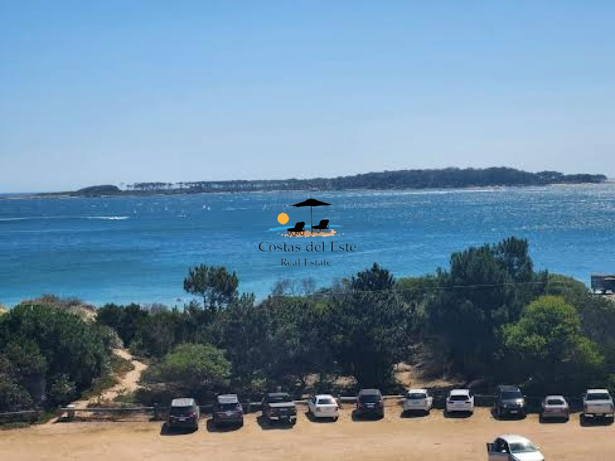 Alquiler Anual Hermoso Departamento De 2 Dormitorios Y Dep.frente Al Mar!! · Foto 1