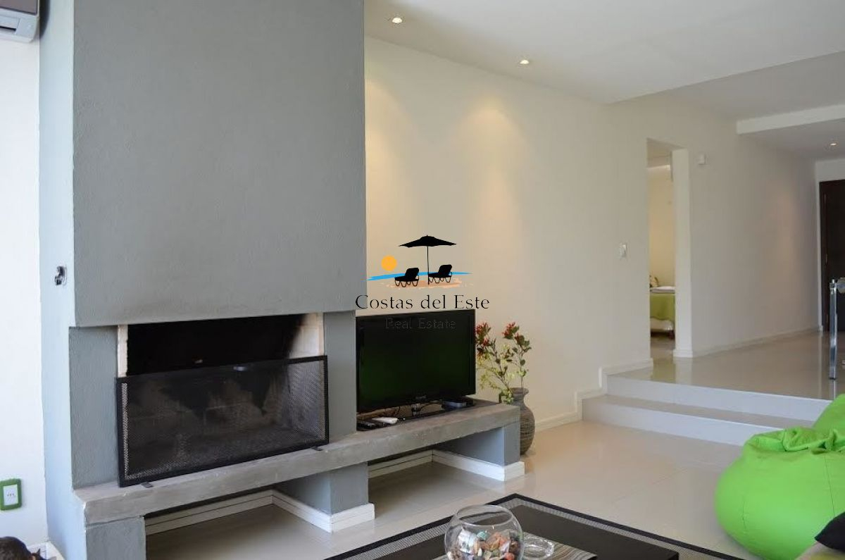 Alquilo Anual Departamento Con Jacuzzi En Zona Manantiales! · Foto 6