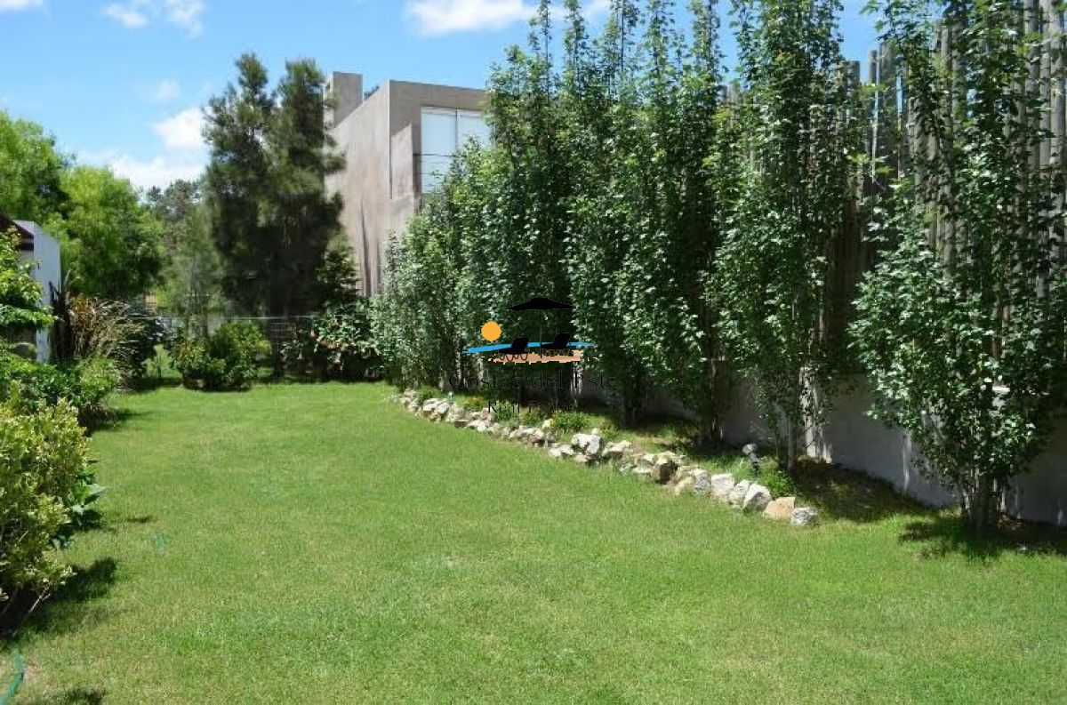 Alquilo Anual Departamento Con Jacuzzi En Zona Manantiales! · Foto 3