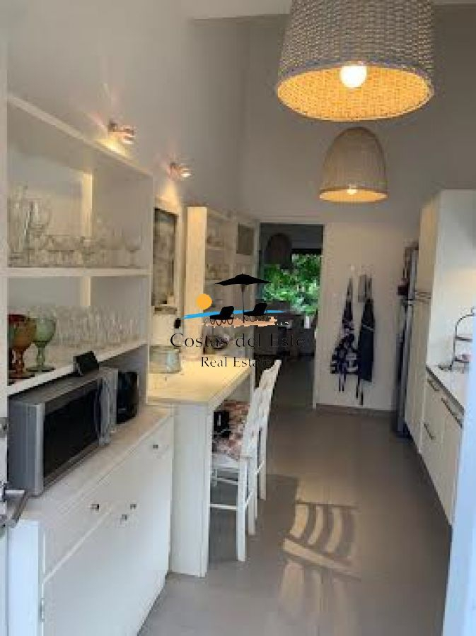 Casa En Venta Y Alquiler Anual En La Mansa Con Gran Barbacoa Y Piscina!! · Foto 6