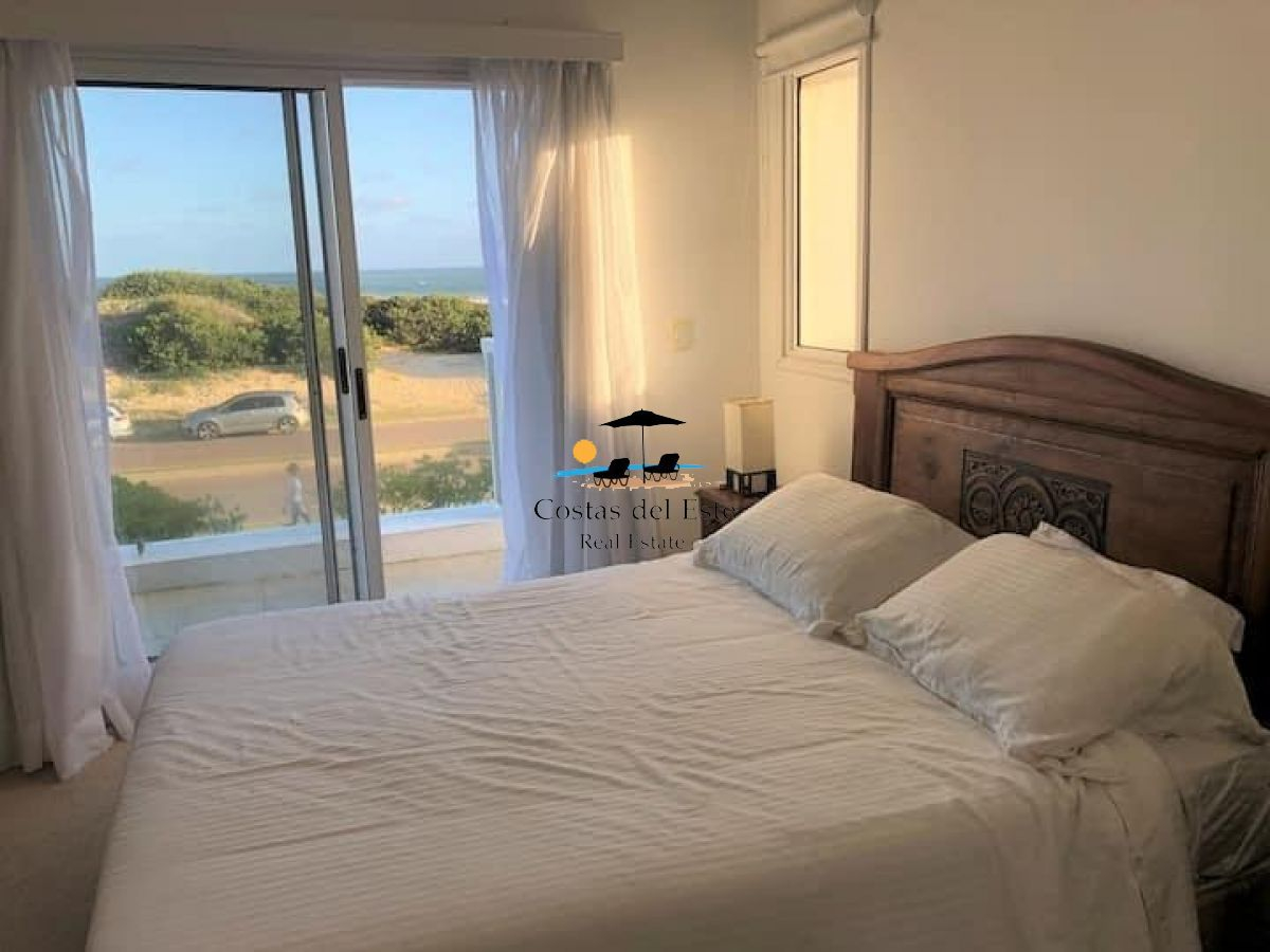 Alquilo Anual Hermosa Casa En La Barra,5 Dormitorios Frente Al Mar Con Piscina · Foto 6