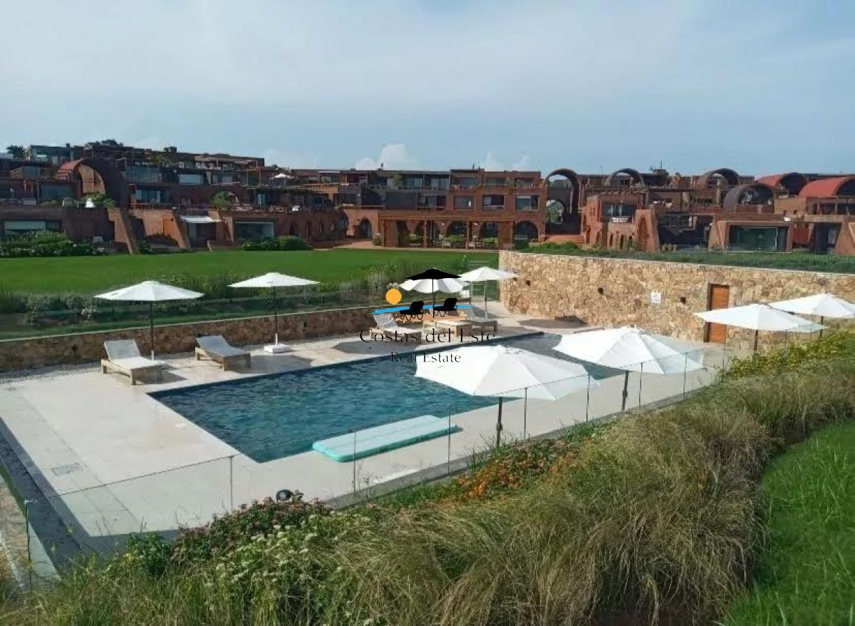 Alquiler Anual Hermoso Departamento De 1 Dormitorio En Manantiales · Foto 1