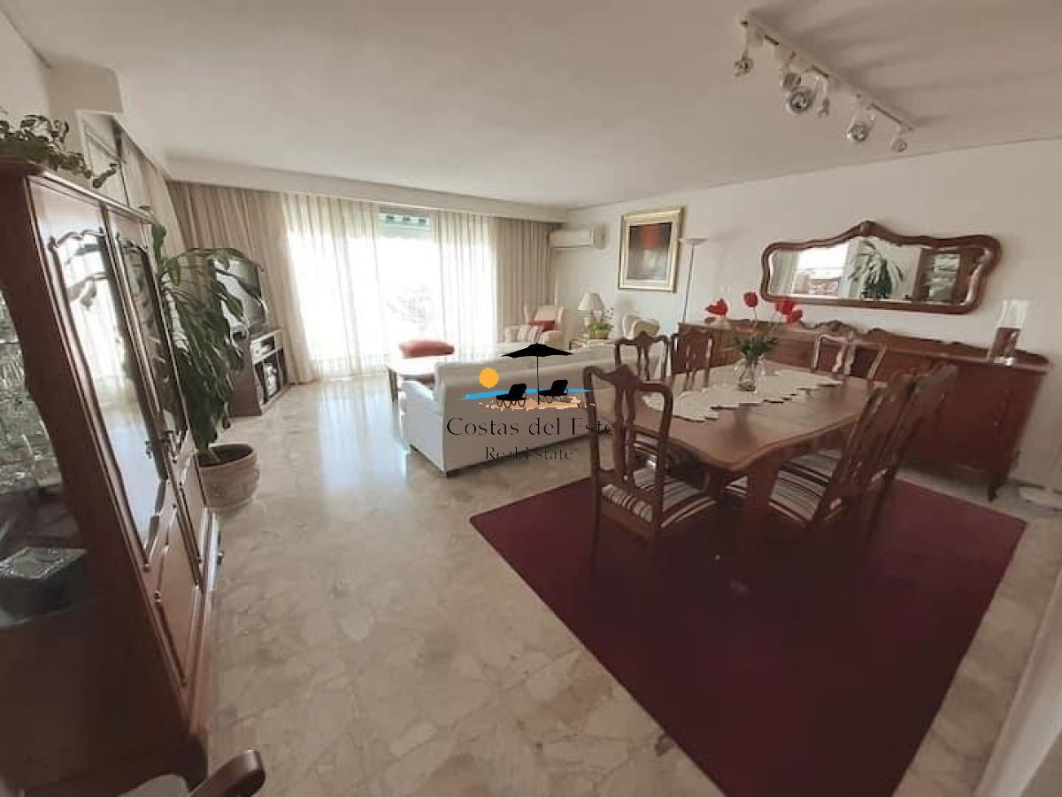 Alquiler Anual Hermoso Piso Con 3 Dorm. Frente Al Mar En La Mansa! · Foto 3