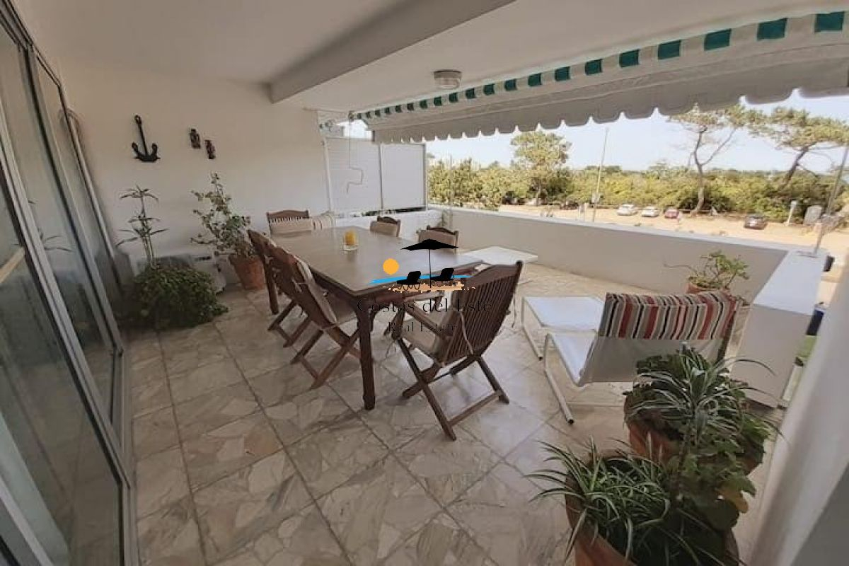 Alquiler Anual Hermoso Piso Con 3 Dorm. Frente Al Mar En La Mansa! · Foto 1