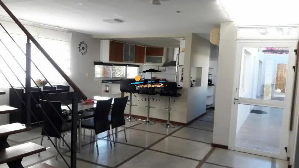 Alquilo Anual Excepcional Casa De 4 Dorm.en Rincón Del Indio · Foto 8