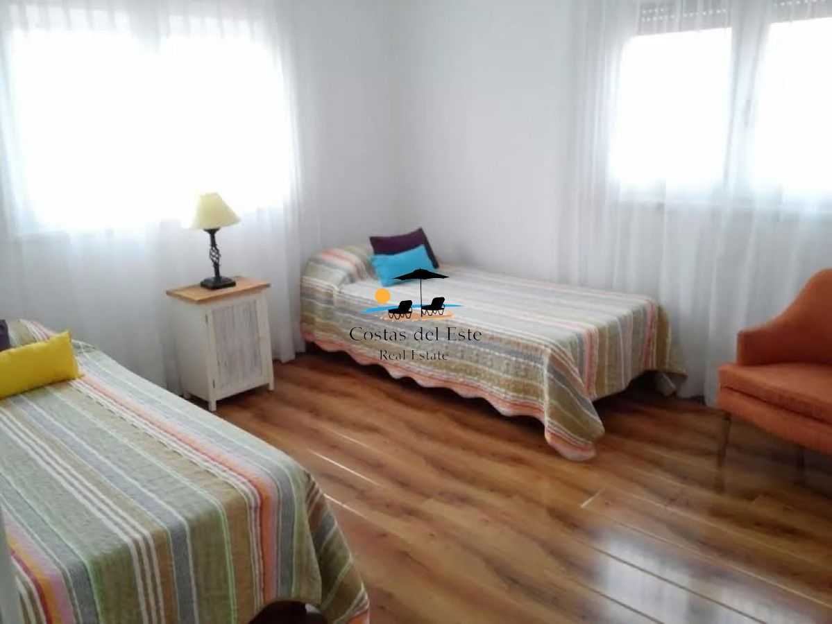 Alquilo Anual Hermosa Y Amplia Casa De 5 Dormitorios En Plena Península De Punta Del Este,maldonado,uruguay!! · Foto 4