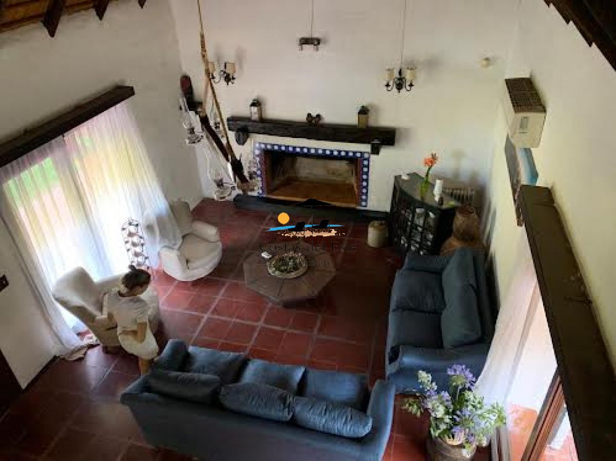 Alquiler Anual Hermoso Quincho Con Amplio Parque A Pocas Cuadras Del Mar!! · Foto 8